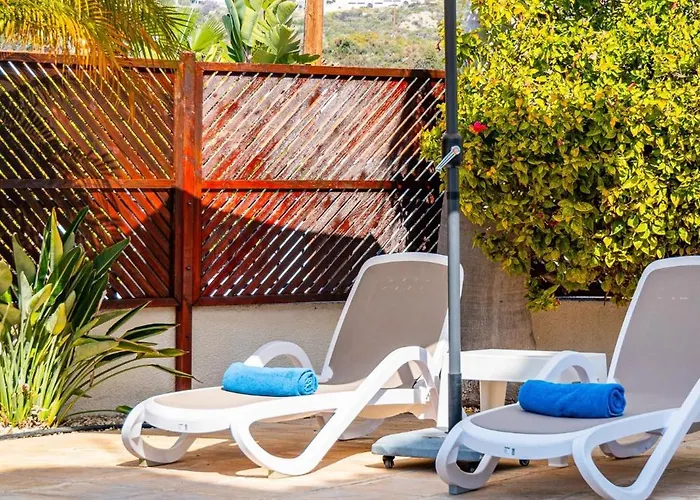 Harma Blu By Ezoria Villa Peyia